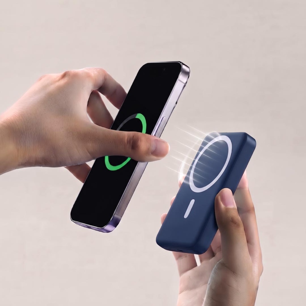 Maglite 5K - 5000 mAh Magnetic Wireless Power Bank - Navy Blue 